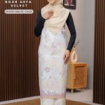 ZG3140 - BATIK SARUNG NOOR ARFA VELVET MAUVE CHALK ±2M