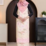 ZG3730 - BATIK SARUNG NOOR ARFA VELVET CREAM PINK